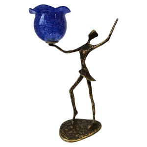 Κηροπήγιο μπρούτζινο γυναίκα με φυσητό γυαλί